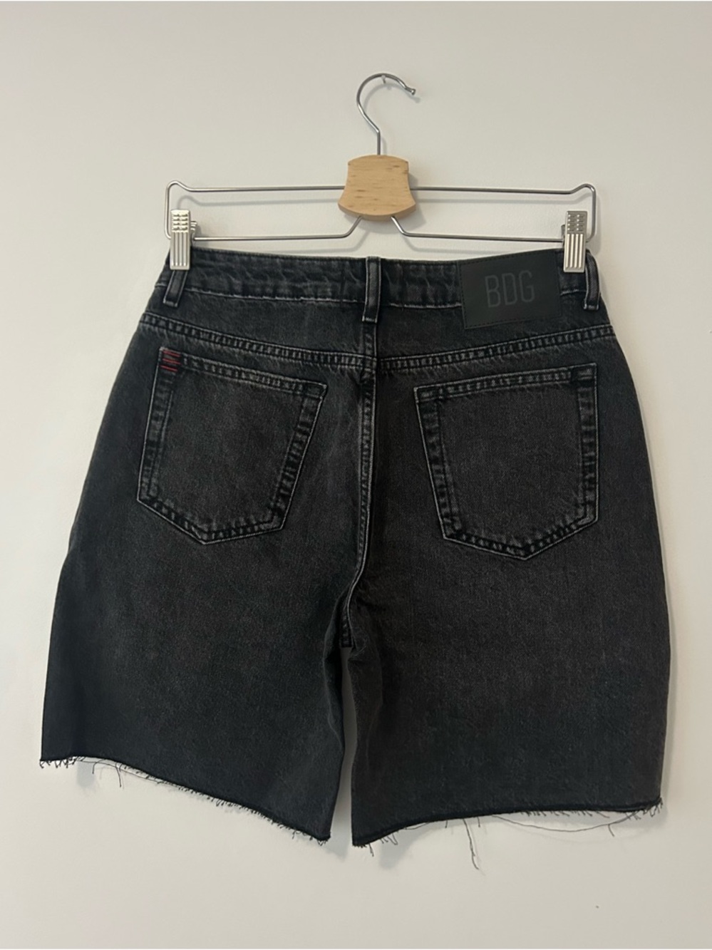 Urban Outfitters BDG Tori Mid-rise Cutoff Jort - Picture 2 of 7